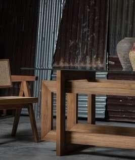 Gadot Heavy-Timber Dining Table
